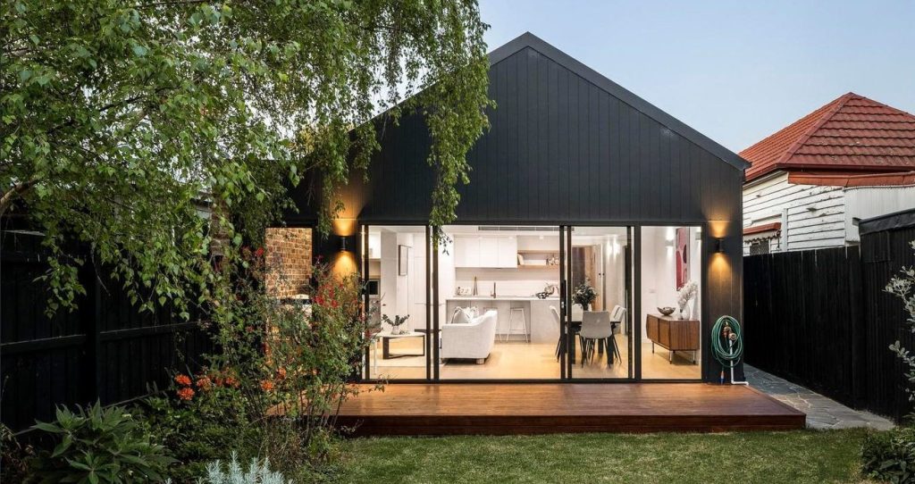 Thornbury Rear Facade aspect ratio 850 450 1